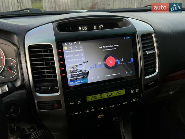 Серый Тойота Ленд Крузер Прадо, объемом двигателя 4 л и пробегом 320 тыс. км за 23000 $, фото 32 на Automoto.ua