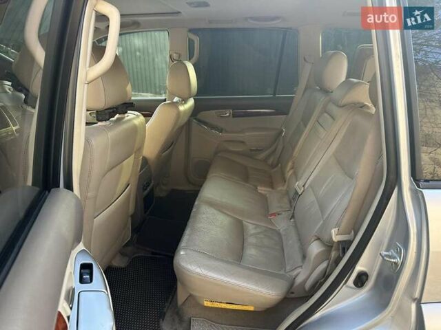 Тойота Ленд Крузер Прадо 2006 в Черновцах на Automoto.ua Серый Тойота Ленд Крузер Прадо, объемом двигателя 4 л и пробегом 228 тыс. км за 15000 $, фото 10 на Automoto.ua