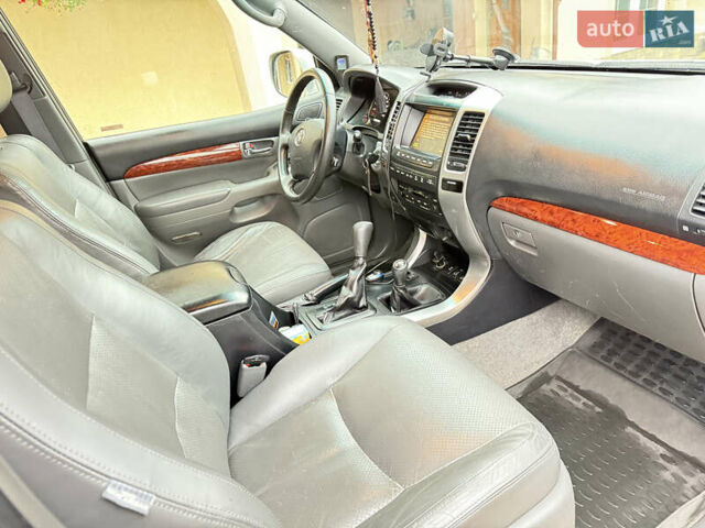 Сірий Тойота Ленд Крузер Прадо, об'ємом двигуна 2.98 л та пробігом 312 тис. км за 19700 $, фото 9 на Automoto.ua