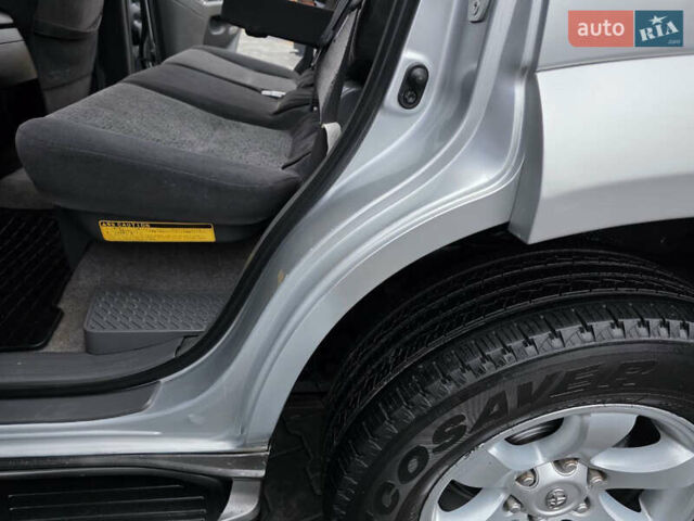 Сірий Тойота Ленд Крузер Прадо, об'ємом двигуна 2.69 л та пробігом 287 тис. км за 11999 $, фото 45 на Automoto.ua