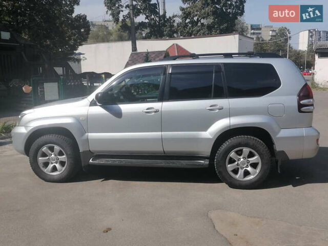 Серый Тойота Ленд Крузер Прадо, объемом двигателя 4 л и пробегом 283 тыс. км за 11500 $, фото 3 на Automoto.ua