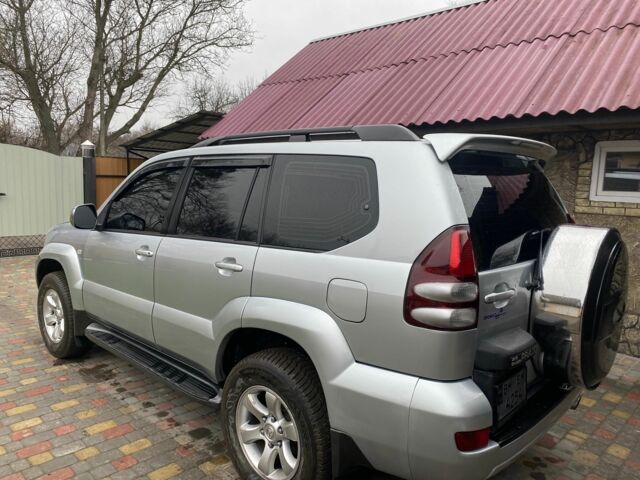 Серый Тойота Ленд Крузер Прадо, объемом двигателя 4 л и пробегом 200 тыс. км за 12000 $, фото 2 на Automoto.ua