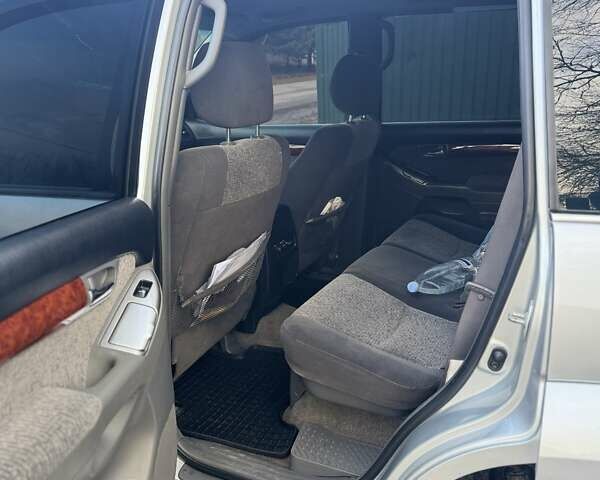 Серый Тойота Ленд Крузер Прадо, объемом двигателя 2.7 л и пробегом 260 тыс. км за 11300 $, фото 12 на Automoto.ua