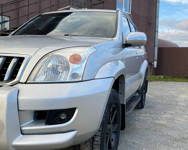 Сірий Тойота Ленд Крузер Прадо, об'ємом двигуна 2.7 л та пробігом 246 тис. км за 11000 $, фото 20 на Automoto.ua