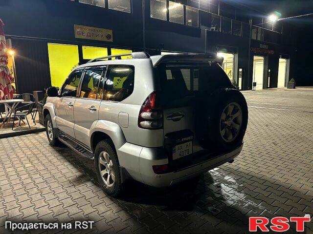 Сірий Тойота Ленд Крузер Прадо, об'ємом двигуна 2.7 л та пробігом 192 тис. км за 12999 $, фото 3 на Automoto.ua