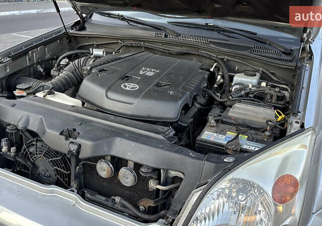 Сірий Тойота Ленд Крузер Прадо, об'ємом двигуна 4 л та пробігом 322 тис. км за 14300 $, фото 16 на Automoto.ua