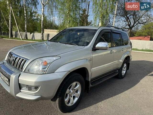 Тойота Ленд Крузер Прадо 2006 у Первомайском на Automoto.ua Сірий Тойота Ленд Крузер Прадо, об'ємом двигуна 2.69 л та пробігом 188 тис. км за 14300 $, фото 1 на Automoto.ua