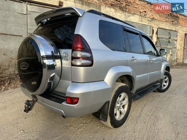 Тойота Ленд Крузер Прадо 2006 в Черновцах на Automoto.ua Серый Тойота Ленд Крузер Прадо, объемом двигателя 4 л и пробегом 228 тыс. км за 15000 $, фото 7 на Automoto.ua
