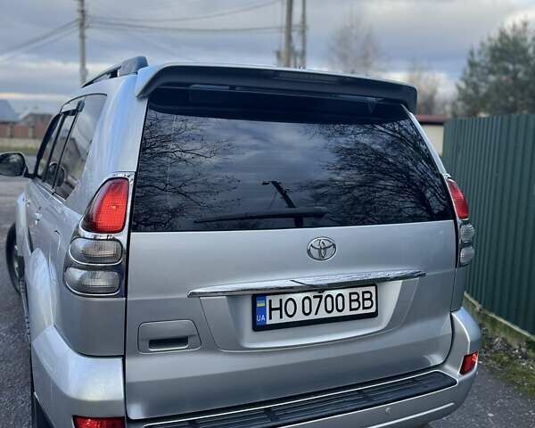 Серый Тойота Ленд Крузер Прадо, объемом двигателя 2.7 л и пробегом 260 тыс. км за 11300 $, фото 11 на Automoto.ua