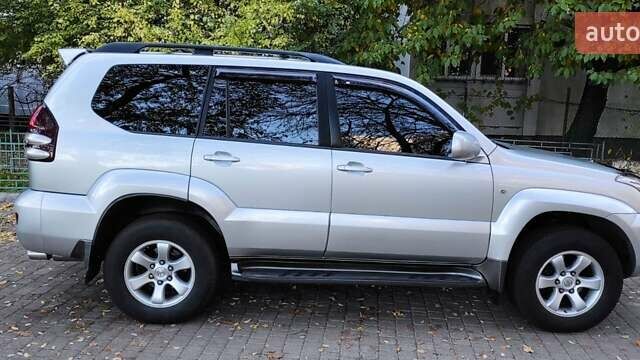 Сірий Тойота Ленд Крузер Прадо, об'ємом двигуна 4 л та пробігом 164 тис. км за 14700 $, фото 8 на Automoto.ua