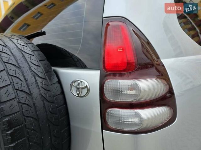 Тойота Ленд Крузер Прадо 2006 в Хмельницком на Automoto.ua Серый Тойота Ленд Крузер Прадо, объемом двигателя 4 л и пробегом 254 тыс. км за 12999 $, фото 37 на Automoto.ua