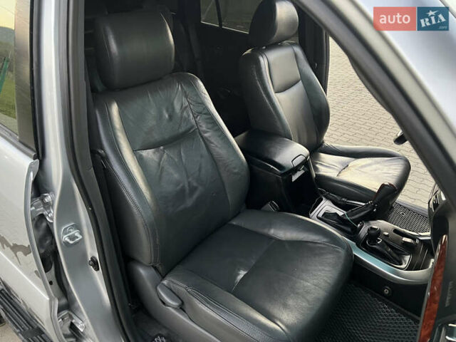 Серый Тойота Ленд Крузер Прадо, объемом двигателя 4 л и пробегом 320 тыс. км за 23000 $, фото 41 на Automoto.ua