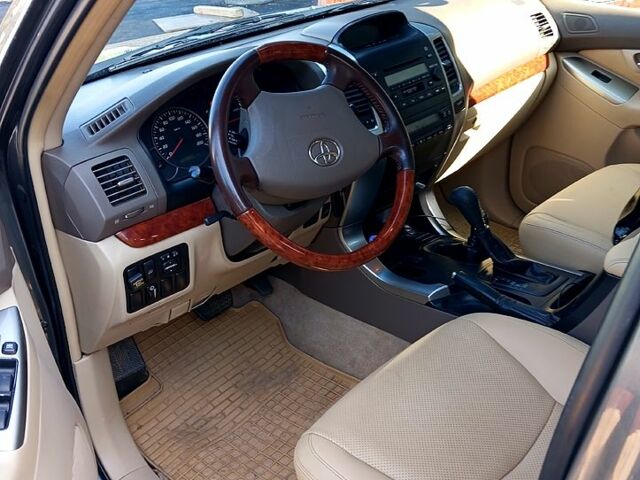 Серый Тойота Ленд Крузер Прадо, объемом двигателя 4 л и пробегом 356 тыс. км за 13500 $, фото 3 на Automoto.ua