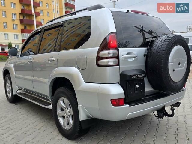 Тойота Ленд Крузер Прадо 2006 в Хмельницком на Automoto.ua Серый Тойота Ленд Крузер Прадо, объемом двигателя 4 л и пробегом 254 тыс. км за 12999 $, фото 3 на Automoto.ua