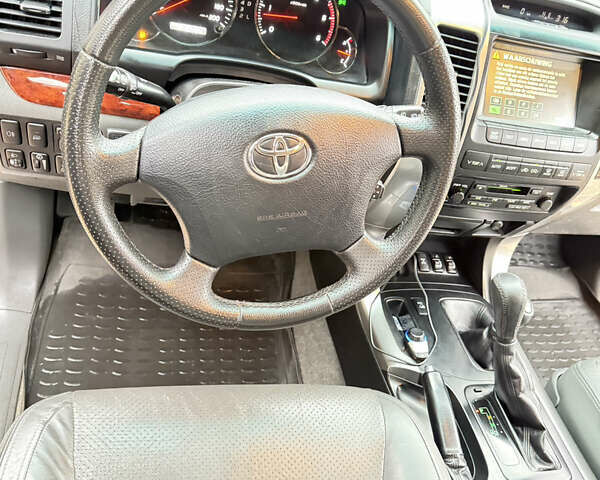 Сірий Тойота Ленд Крузер Прадо, об'ємом двигуна 2.98 л та пробігом 312 тис. км за 19700 $, фото 19 на Automoto.ua