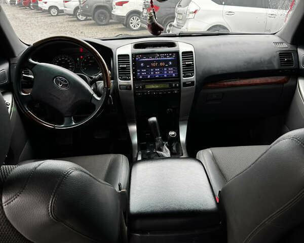 Сірий Тойота Ленд Крузер Прадо, об'ємом двигуна 4 л та пробігом 396 тис. км за 12800 $, фото 15 на Automoto.ua