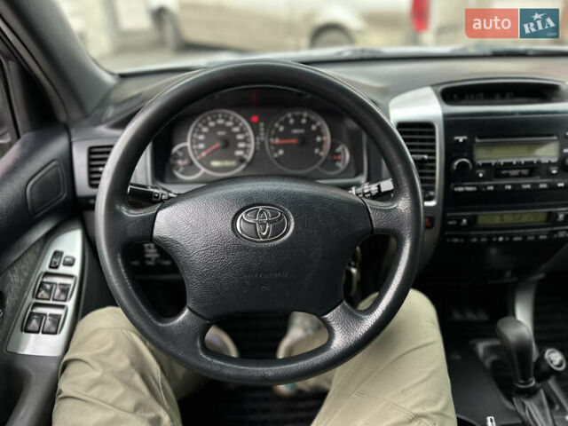 Серый Тойота Ленд Крузер Прадо, объемом двигателя 2.69 л и пробегом 286 тыс. км за 10900 $, фото 31 на Automoto.ua