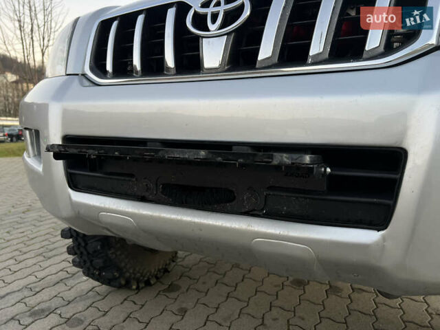Серый Тойота Ленд Крузер Прадо, объемом двигателя 4 л и пробегом 320 тыс. км за 23000 $, фото 14 на Automoto.ua