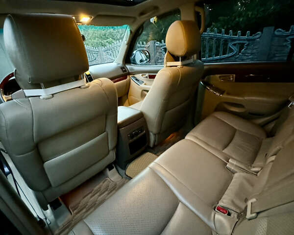 Серый Тойота Ленд Крузер Прадо, объемом двигателя 4 л и пробегом 361 тыс. км за 20000 $, фото 7 на Automoto.ua