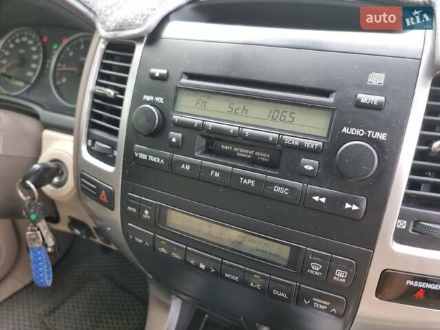 Сірий Тойота Ленд Крузер Прадо, об'ємом двигуна 2.69 л та пробігом 299 тис. км за 12200 $, фото 32 на Automoto.ua