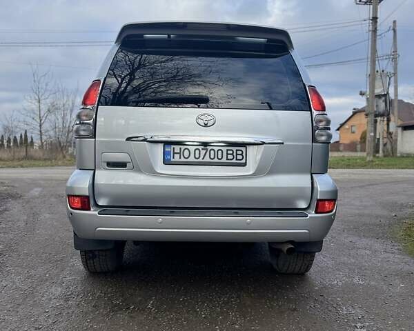 Серый Тойота Ленд Крузер Прадо, объемом двигателя 2.7 л и пробегом 260 тыс. км за 11300 $, фото 22 на Automoto.ua