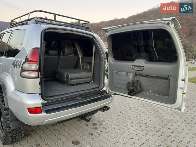 Серый Тойота Ленд Крузер Прадо, объемом двигателя 4 л и пробегом 320 тыс. км за 23000 $, фото 37 на Automoto.ua