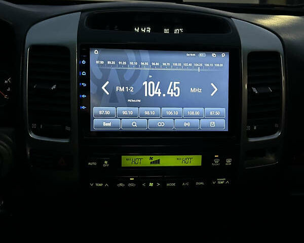 Серый Тойота Ленд Крузер Прадо, объемом двигателя 4 л и пробегом 393 тыс. км за 13999 $, фото 26 на Automoto.ua