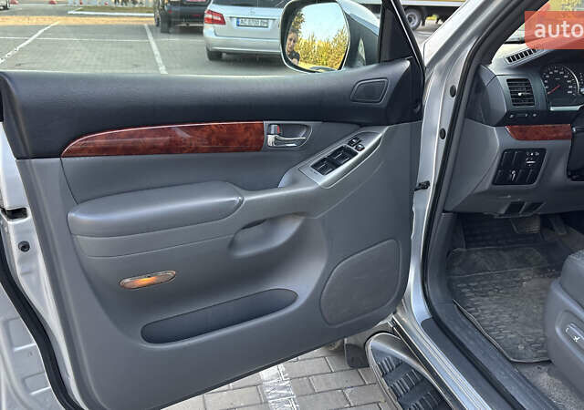 Сірий Тойота Ленд Крузер Прадо, об'ємом двигуна 4 л та пробігом 322 тис. км за 14300 $, фото 10 на Automoto.ua