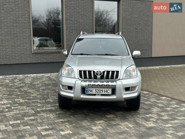 Серый Тойота Ленд Крузер Прадо, объемом двигателя 2.7 л и пробегом 340 тыс. км за 11700 $, фото 2 на Automoto.ua
