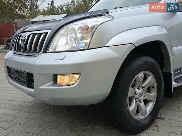 Тойота Ленд Крузер Прадо 2006 в Хмельницком на Automoto.ua Серый Тойота Ленд Крузер Прадо, объемом двигателя 4 л и пробегом 254 тыс. км за 12999 $, фото 55 на Automoto.ua