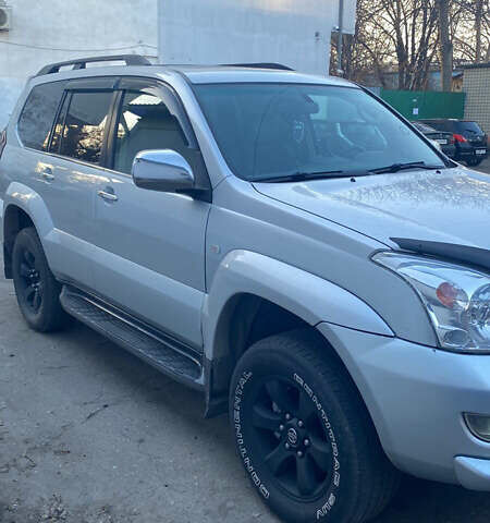 Серый Тойота Ленд Крузер Прадо, объемом двигателя 3.96 л и пробегом 235 тыс. км за 13500 $, фото 8 на Automoto.ua