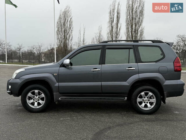 Сірий Тойота Ленд Крузер Прадо, об'ємом двигуна 3.96 л та пробігом 190 тис. км за 13900 $, фото 3 на Automoto.ua