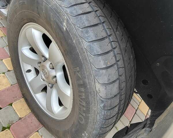 Сірий Тойота Ленд Крузер Прадо, об'ємом двигуна 3.96 л та пробігом 255 тис. км за 16700 $, фото 13 на Automoto.ua