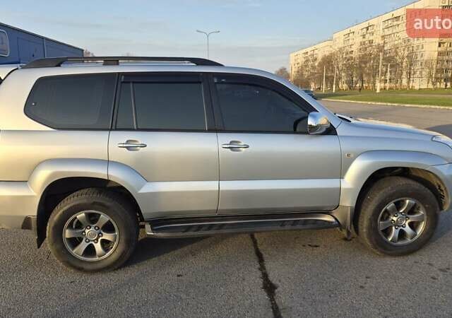 Серый Тойота Ленд Крузер Прадо, объемом двигателя 2.7 л и пробегом 173 тыс. км за 11900 $, фото 7 на Automoto.ua