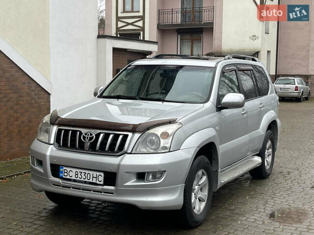 Серый Тойота Ленд Крузер Прадо, объемом двигателя 3.96 л и пробегом 305 тыс. км за 16300 $, фото 3 на Automoto.ua