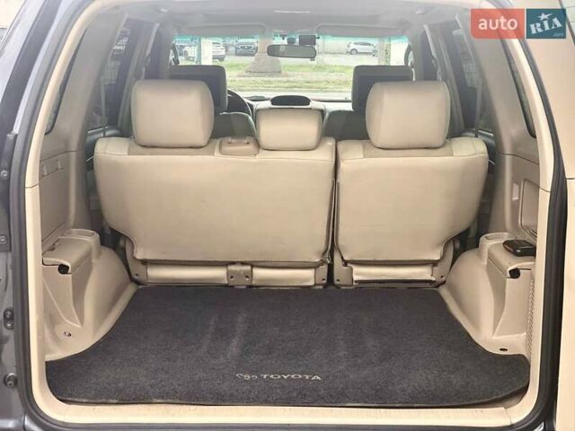 Сірий Тойота Ленд Крузер Прадо, об'ємом двигуна 4 л та пробігом 398 тис. км за 14999 $, фото 16 на Automoto.ua