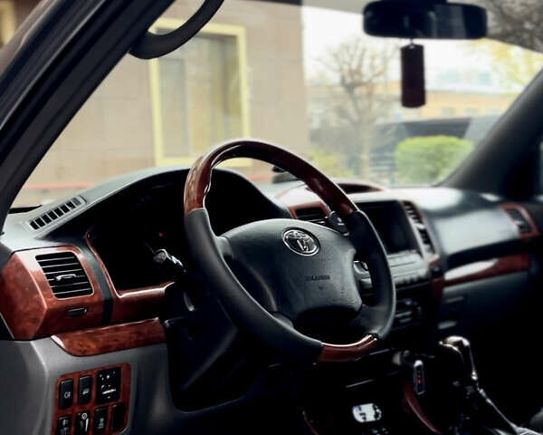 Серый Тойота Ленд Крузер Прадо, объемом двигателя 2.98 л и пробегом 410 тыс. км за 14750 $, фото 11 на Automoto.ua