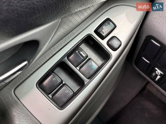 Сірий Тойота Ленд Крузер Прадо, об'ємом двигуна 4 л та пробігом 250 тис. км за 13900 $, фото 22 на Automoto.ua