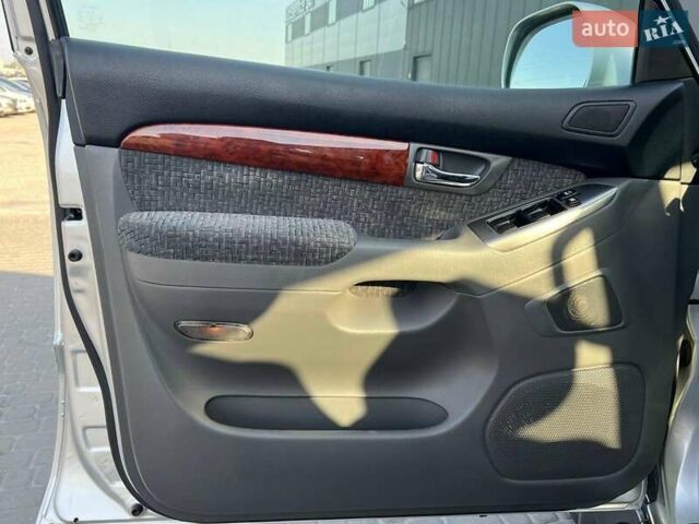 Сірий Тойота Ленд Крузер Прадо, об'ємом двигуна 4 л та пробігом 166 тис. км за 17500 $, фото 21 на Automoto.ua