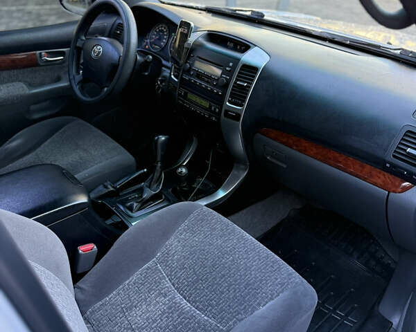 Сірий Тойота Ленд Крузер Прадо, об'ємом двигуна 2.7 л та пробігом 125 тис. км за 14900 $, фото 14 на Automoto.ua