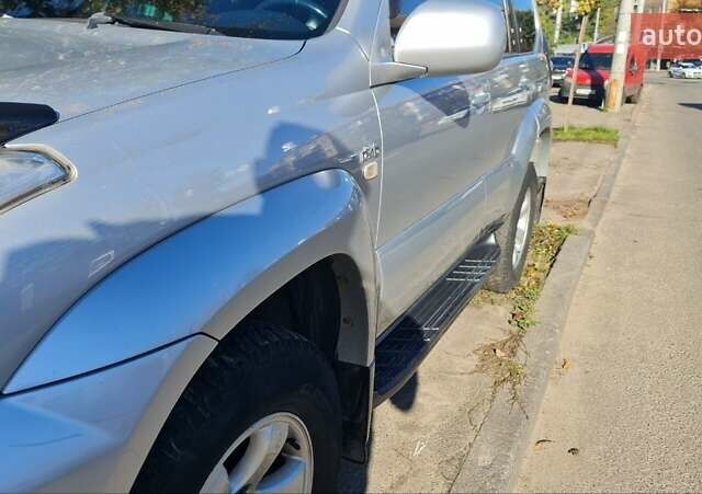 Сірий Тойота Ленд Крузер Прадо, об'ємом двигуна 3 л та пробігом 255 тис. км за 18800 $, фото 4 на Automoto.ua