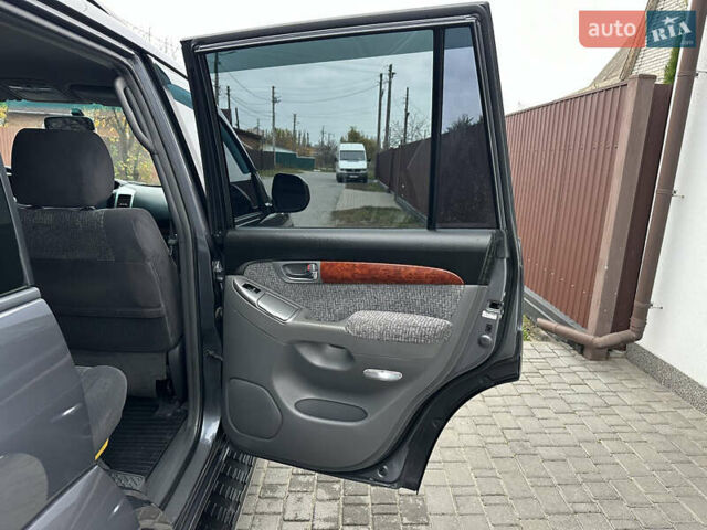 Сірий Тойота Ленд Крузер Прадо, об'ємом двигуна 4 л та пробігом 234 тис. км за 16400 $, фото 12 на Automoto.ua