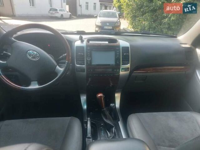 Сірий Тойота Ленд Крузер Прадо, об'ємом двигуна 2.69 л та пробігом 318 тис. км за 12499 $, фото 21 на Automoto.ua