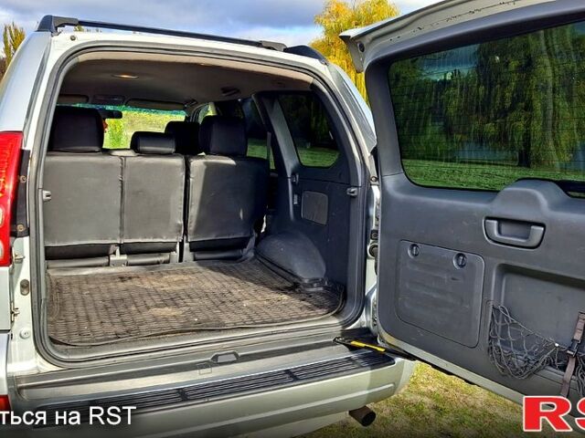 Серый Тойота Ленд Крузер Прадо, объемом двигателя 4 л и пробегом 316 тыс. км за 14040 $, фото 12 на Automoto.ua