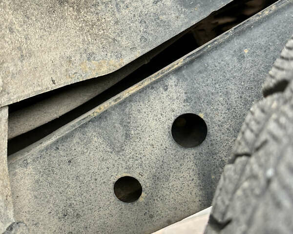 Серый Тойота Ленд Крузер Прадо, объемом двигателя 4 л и пробегом 298 тыс. км за 15300 $, фото 18 на Automoto.ua