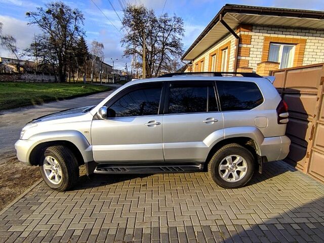 Сірий Тойота Ленд Крузер Прадо, об'ємом двигуна 4 л та пробігом 207 тис. км за 14400 $, фото 3 на Automoto.ua