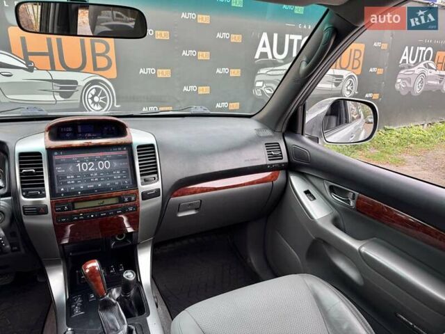 Сірий Тойота Ленд Крузер Прадо, об'ємом двигуна 4 л та пробігом 250 тис. км за 13900 $, фото 13 на Automoto.ua