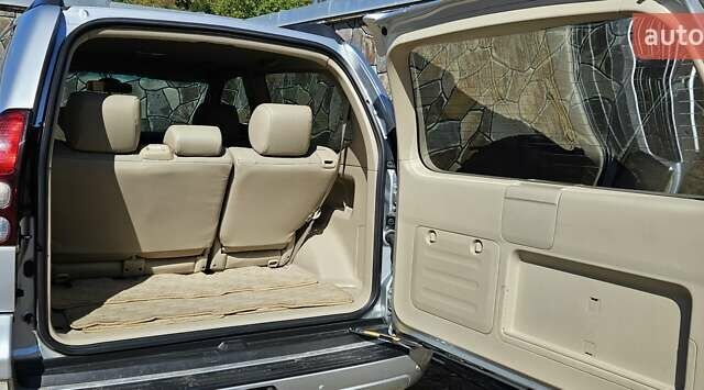 Сірий Тойота Ленд Крузер Прадо, об'ємом двигуна 3.96 л та пробігом 180 тис. км за 25500 $, фото 23 на Automoto.ua