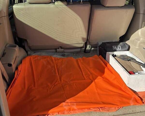 Сірий Тойота Ленд Крузер Прадо, об'ємом двигуна 4 л та пробігом 280 тис. км за 19000 $, фото 5 на Automoto.ua