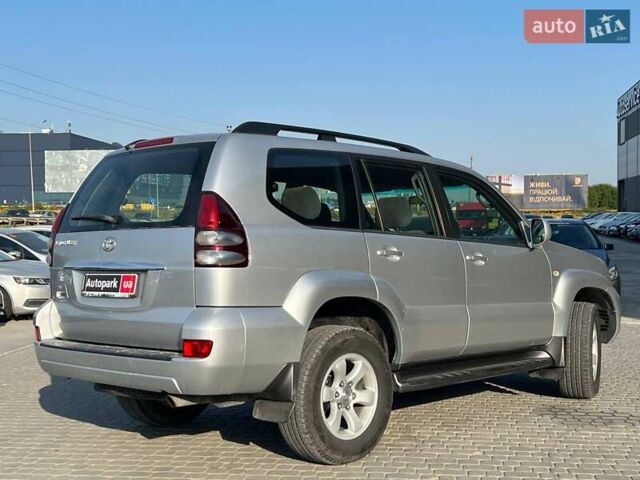 Сірий Тойота Ленд Крузер Прадо, об'ємом двигуна 4 л та пробігом 166 тис. км за 17500 $, фото 28 на Automoto.ua